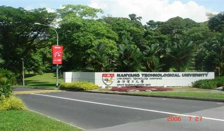 前耶鲁招生官：想进“常春藤” 中学需要这样读
