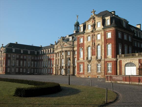 2015世界大学经济学专业排名《美国新闻与世界报道》