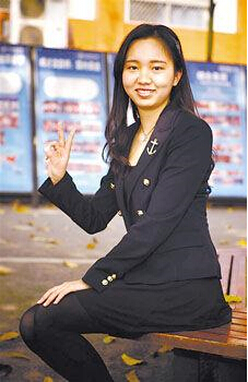 17岁重庆妹子美国历史考满分入读名校