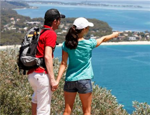 澳大利亚中国留学生投身旅游业成留澳新途径