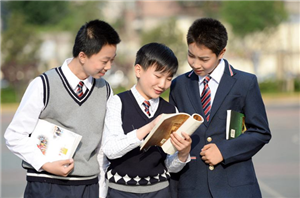 两类优秀学生留学美国名校几率对比