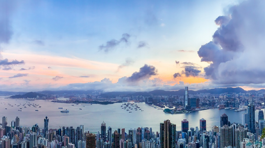 港校毕业后，哪些专业就业最“吃香”，“钱”景好？